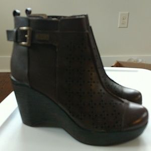 Jambu Laser-cut Wedge Booties